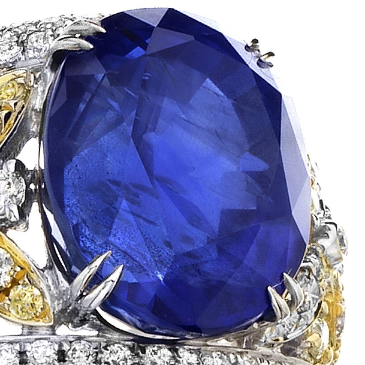 Contemporary 15.47 Carat Unheated Ceylon Sapphire Diamond Gold Ring