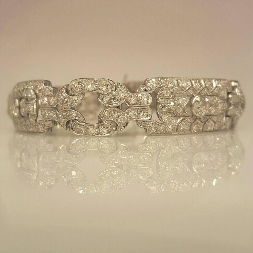 Appx.10.00cts t.w. VVs clarity F color conflict free, natural white diamonds. 
All lengths available! 
The hand workmanship of all the filigree is just amazing. If you appreciate details this bracelet is made for you! It is full of sparkle and shine