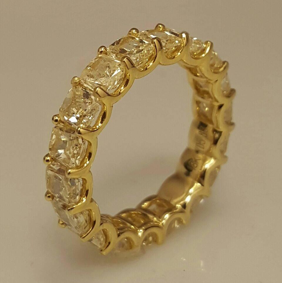 Ausgefallener lebendiger strahlender gelber Diamant Gold Eternity Band Ring 2