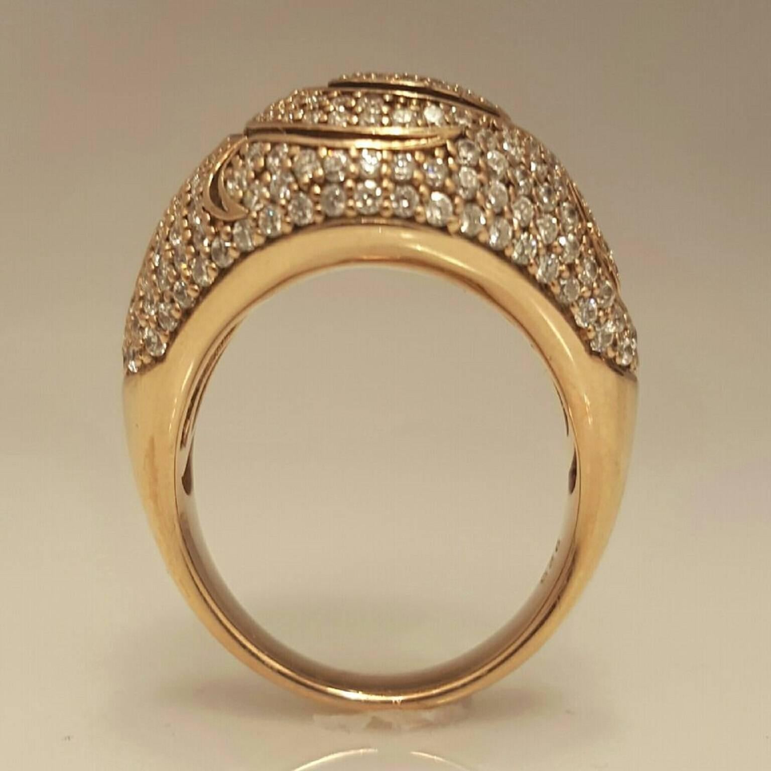 2.00ct t.w. F color VVs clarity conflict free diamonds. Available in all sizes and gold color. If you prefer this ring in all white/yellow/rose gold and blackened gold, you can order it that way as well. 