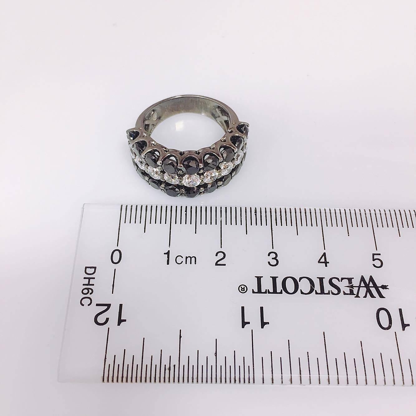 Women's Black And White Diamond Band Ring 