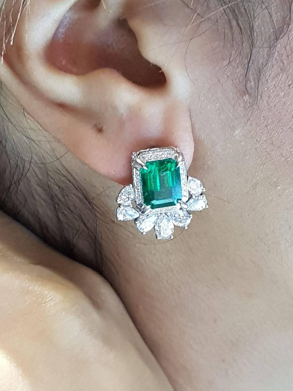 Modern 9.83ct carat Emerald Diamond Earrings