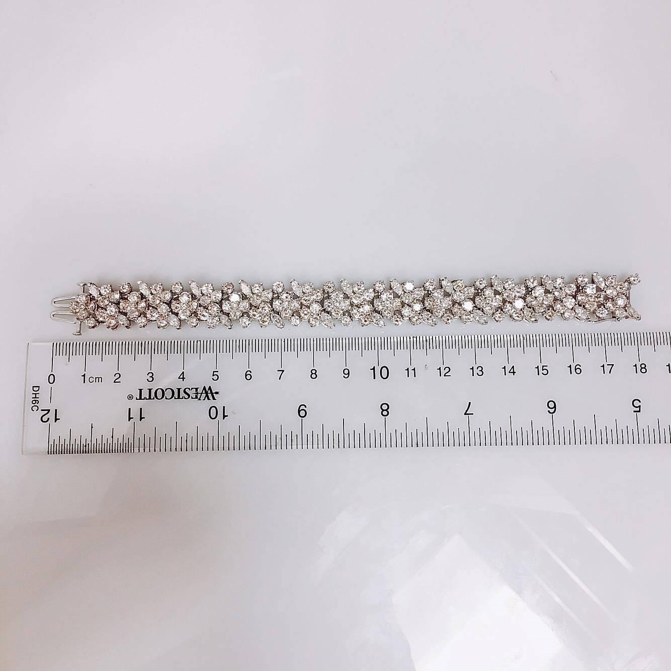 Women's Wide Striking 21.87 Carat Diamond Bracelet