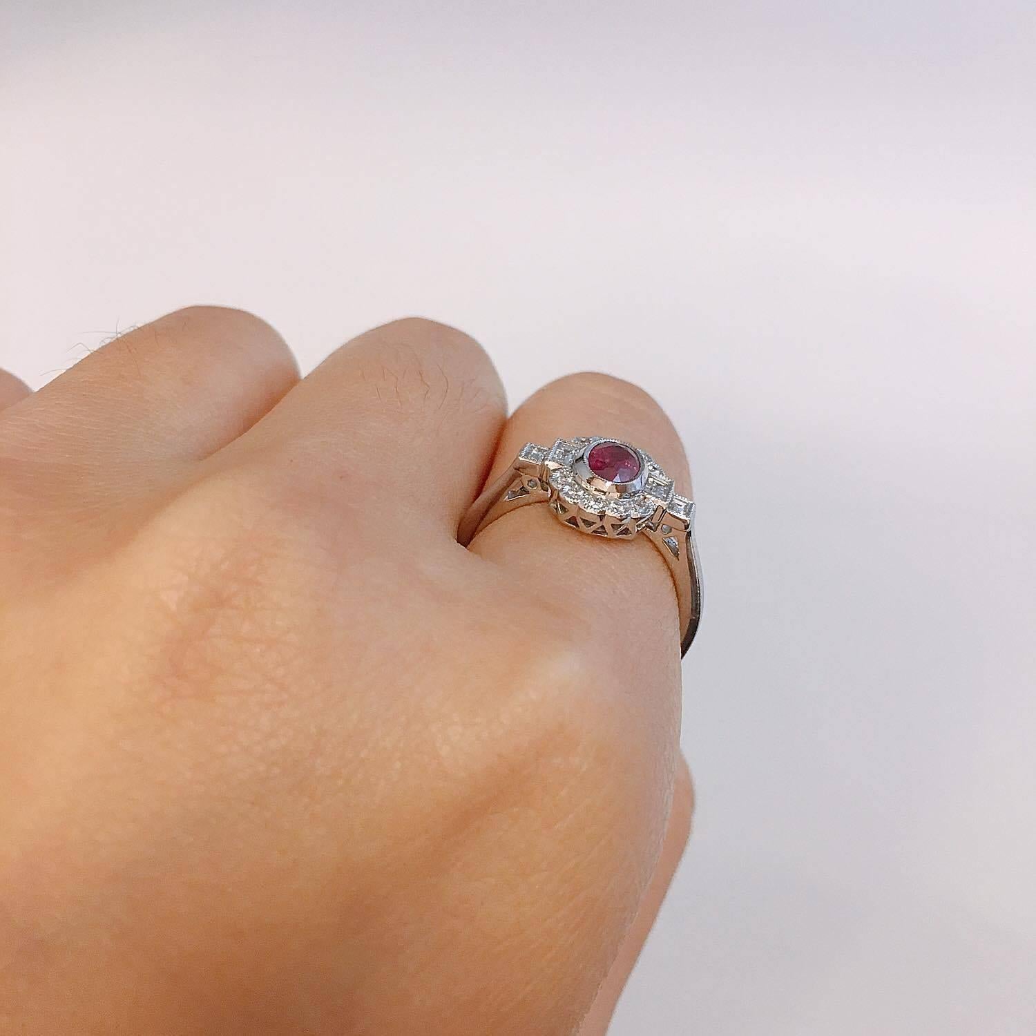 Emilio Jewelry Oval Ruby Diamond Ring In New Condition In New York, NY