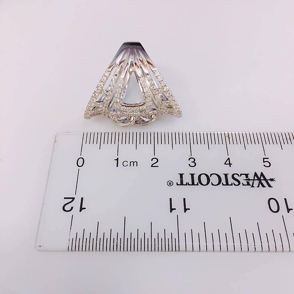 Emilio Jewelry Lace Diamond Ring In New Condition In New York, NY