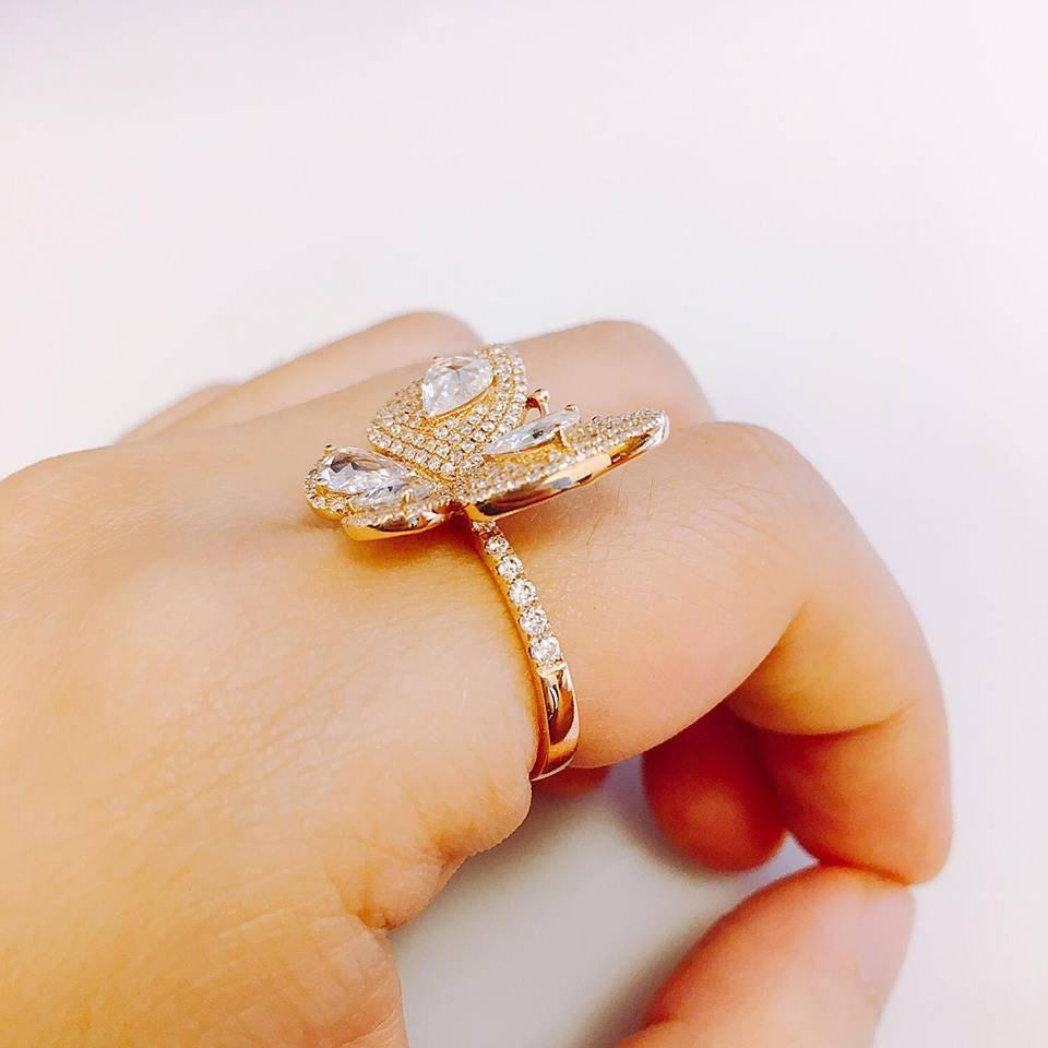 Modern Emilio Jewelry Butterfly Pear Shape Diamond Ring