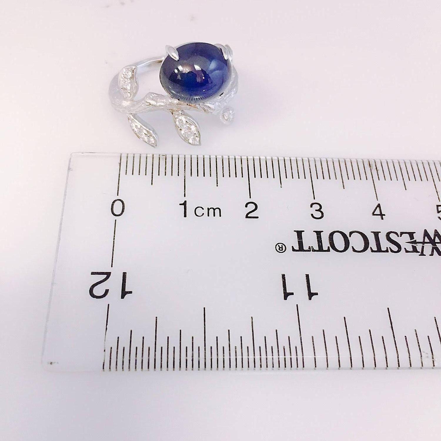 Emilio Jewelry Cabochon Sapphire Diamond Ring In New Condition In New York, NY