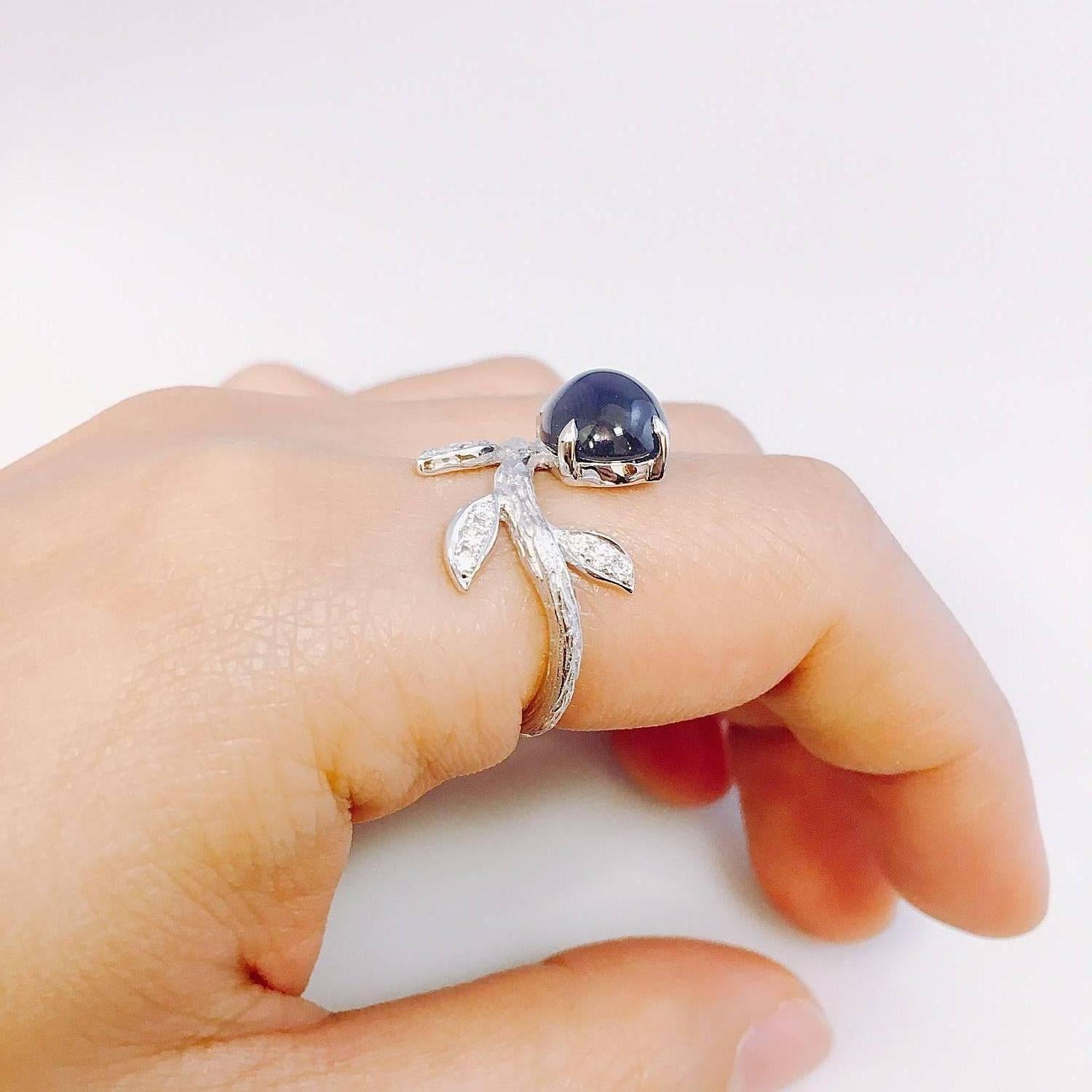 Modern Emilio Jewelry Cabochon Sapphire Diamond Ring