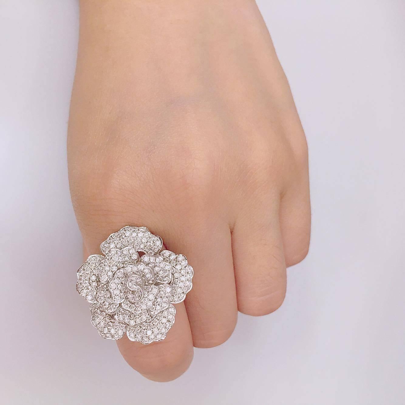 pave flower ring