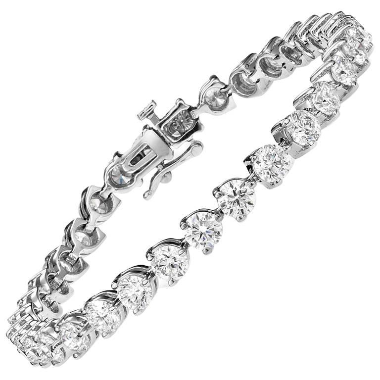 Emilio Jewelry .15 Carat Each Diamond Three Prong Tennis Bracelet