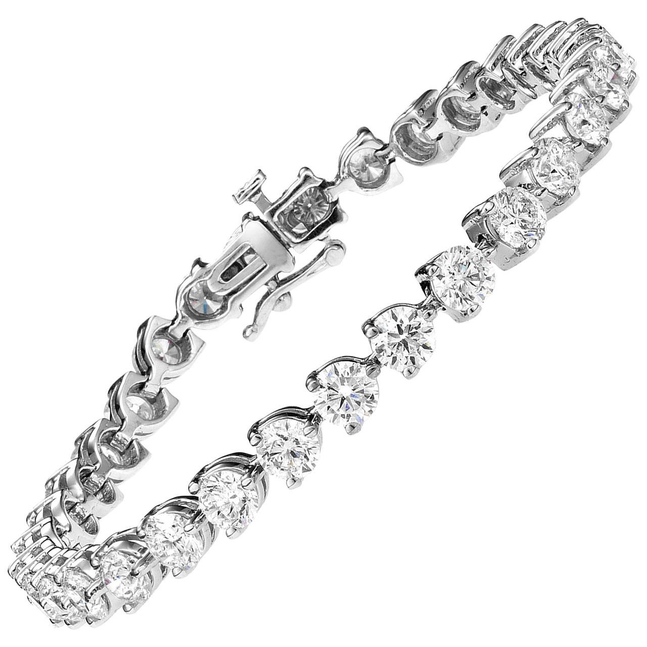 Emilio Jewelry .15 Carat Each Diamond Three Prong Bracelet 5.70 Carats 