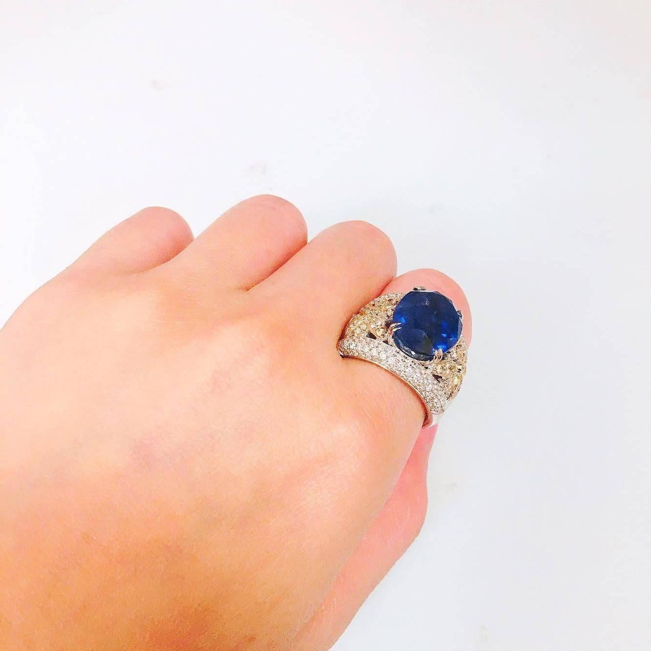 Contemporary 17.00 Carat AGL Certified Unheated Ceylon Sapphire Diamond Gold Ring