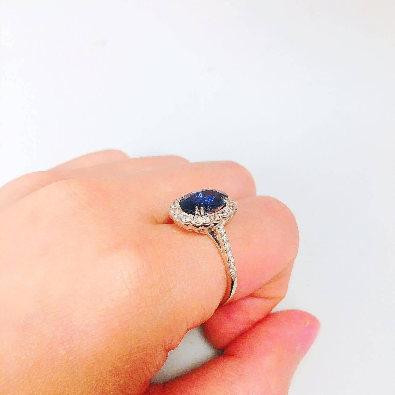 3.49 Carats Rich Blue Sapphire Diamond Gold Ring 1