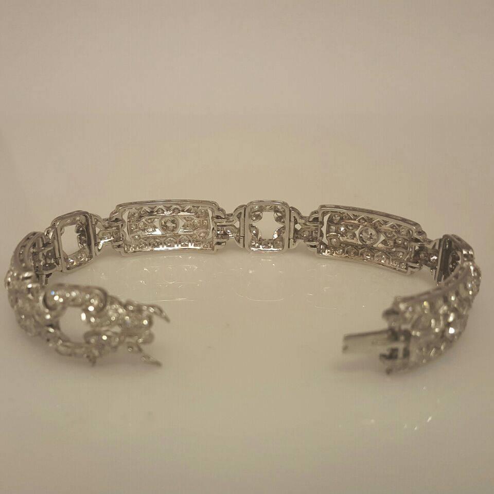 Emilio Jewelry 10.00 Carat Art Deco Style Design Diamond Platinum Bracelet In Excellent Condition In New York, NY