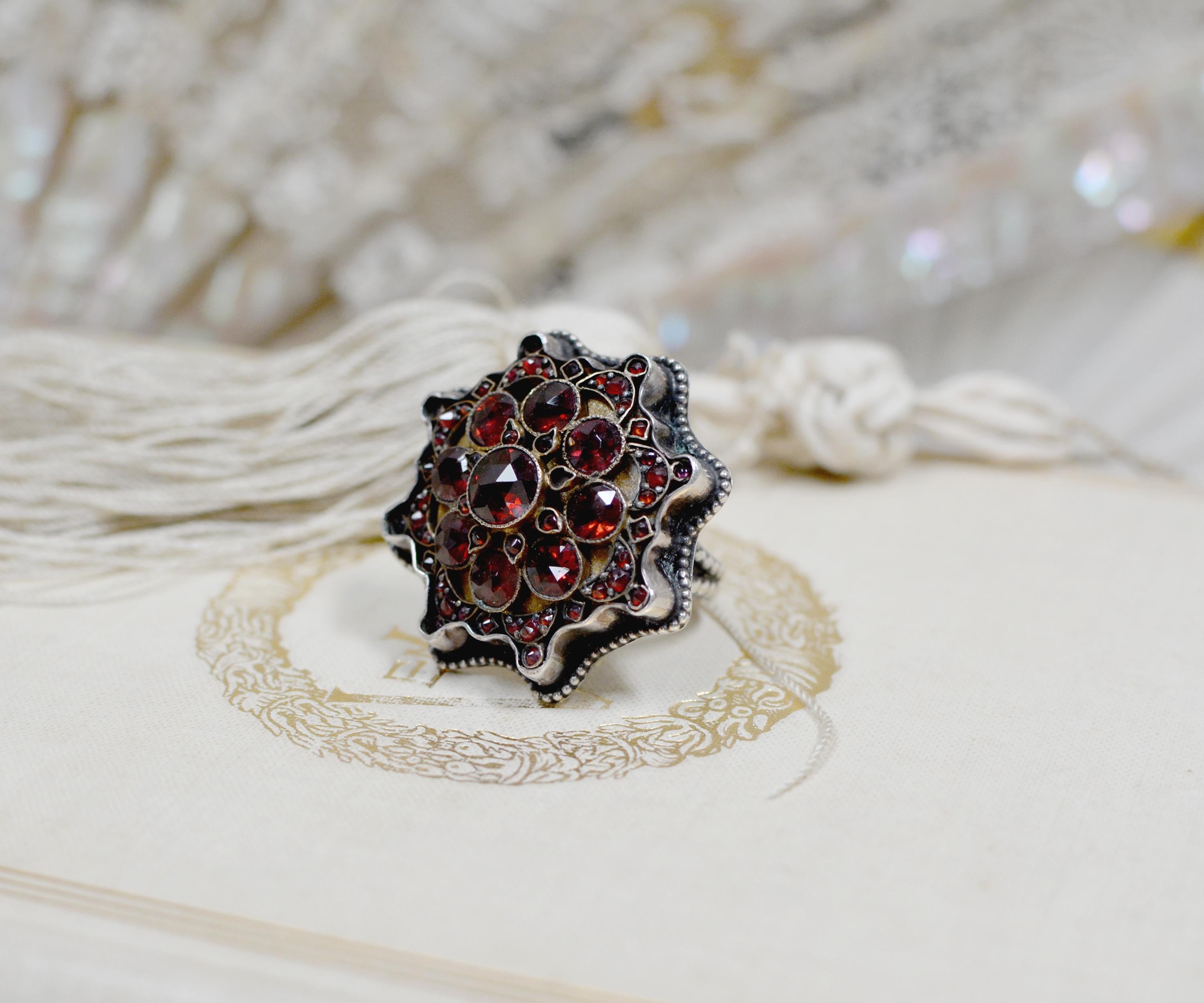 Rococo Jill Garber Antique Victorian Style Rose Cut Bohemian Garnet Starburst Ring
