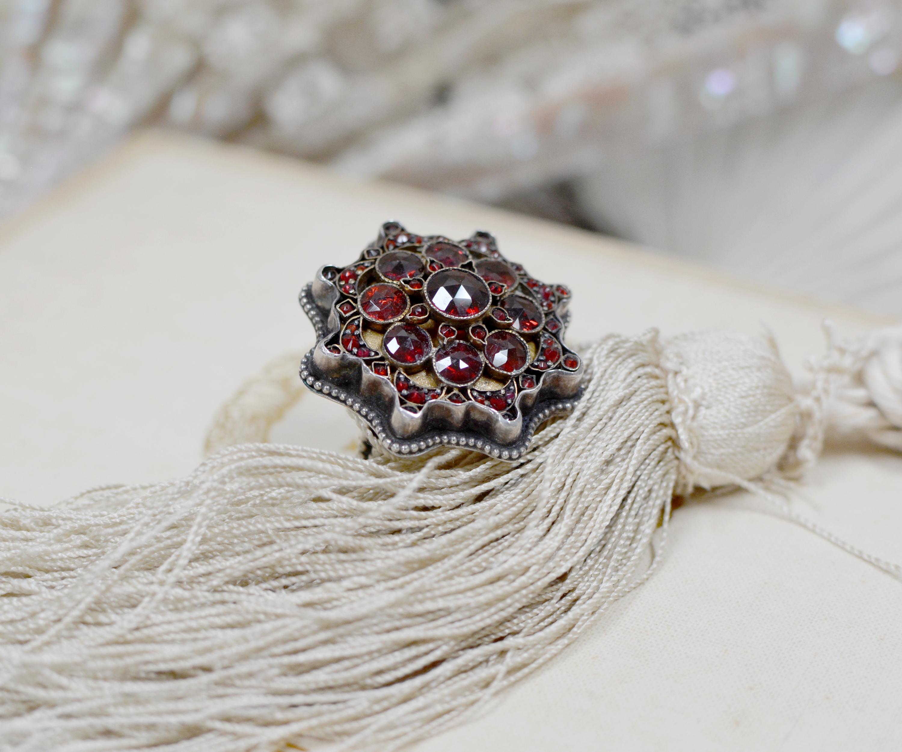 Jill Garber Antique Victorian Style Rose Cut Bohemian Garnet Starburst Ring 1