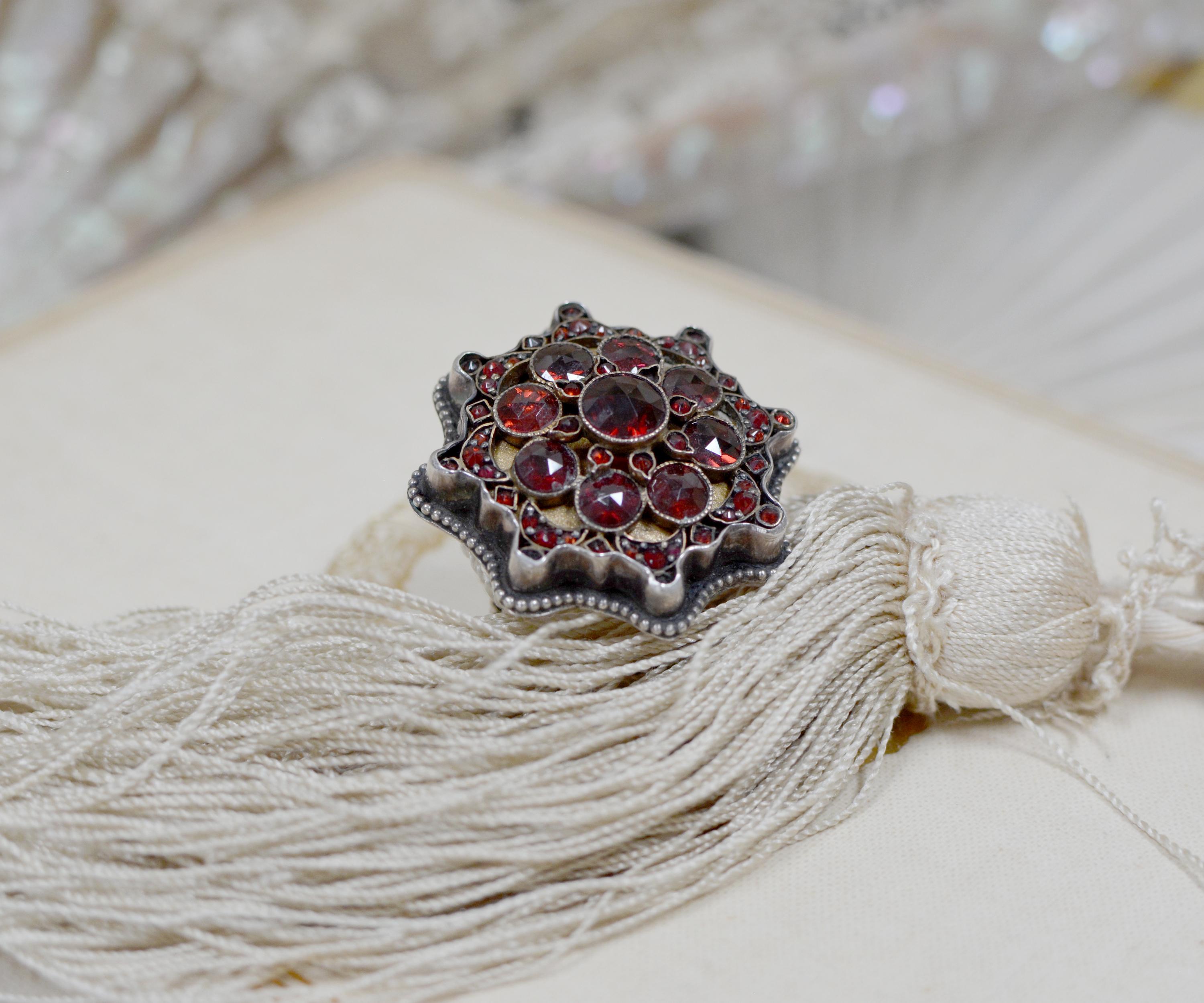 Jill Garber Antique Victorian Style Rose Cut Bohemian Garnet Starburst Ring 2