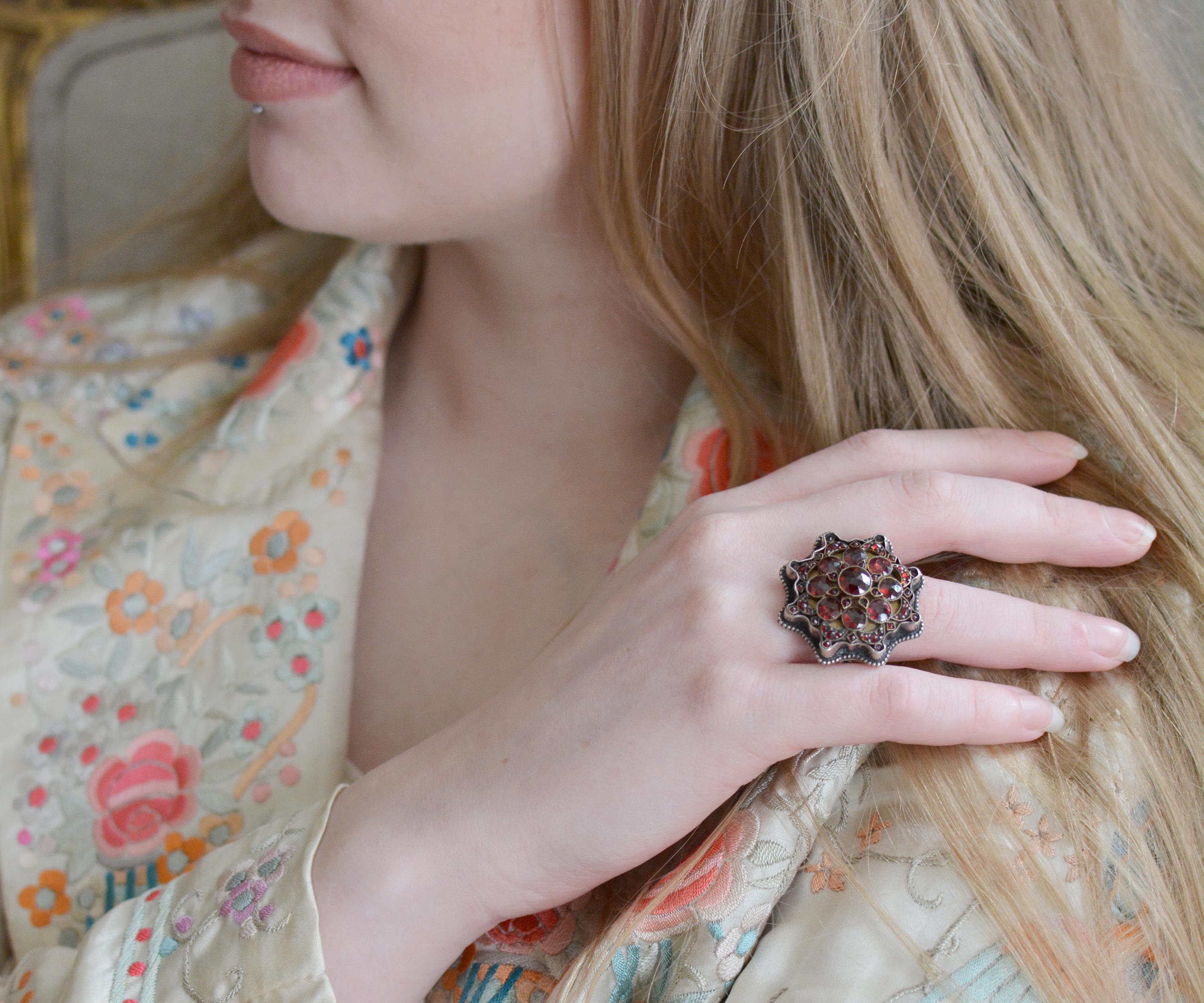 Jill Garber Antique Victorian Style Rose Cut Bohemian Garnet Starburst Ring 10
