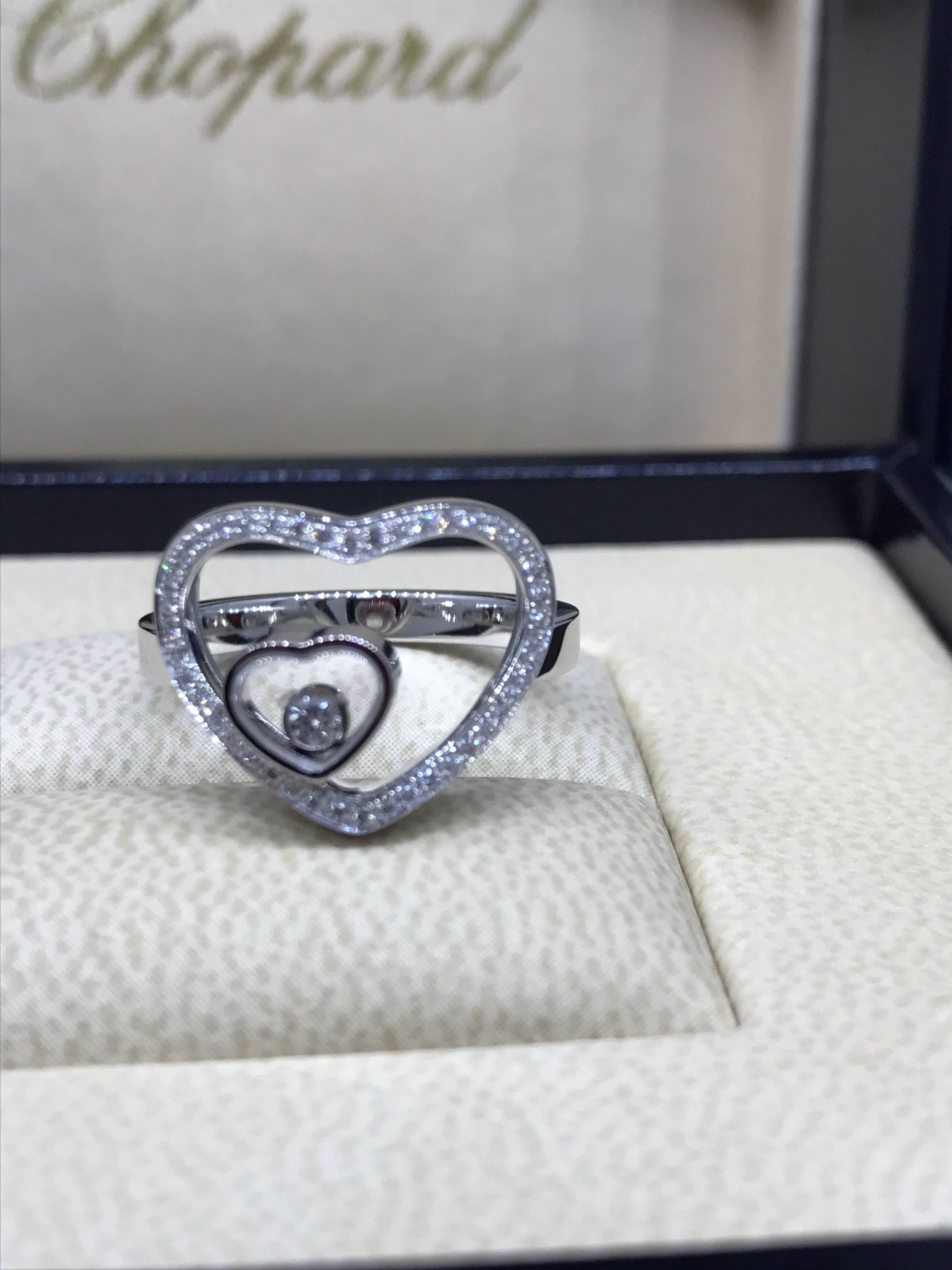 Chopard Happy Diamonds 18 Karat White Gold Diamond Heart Shaped Ring For Sale 1