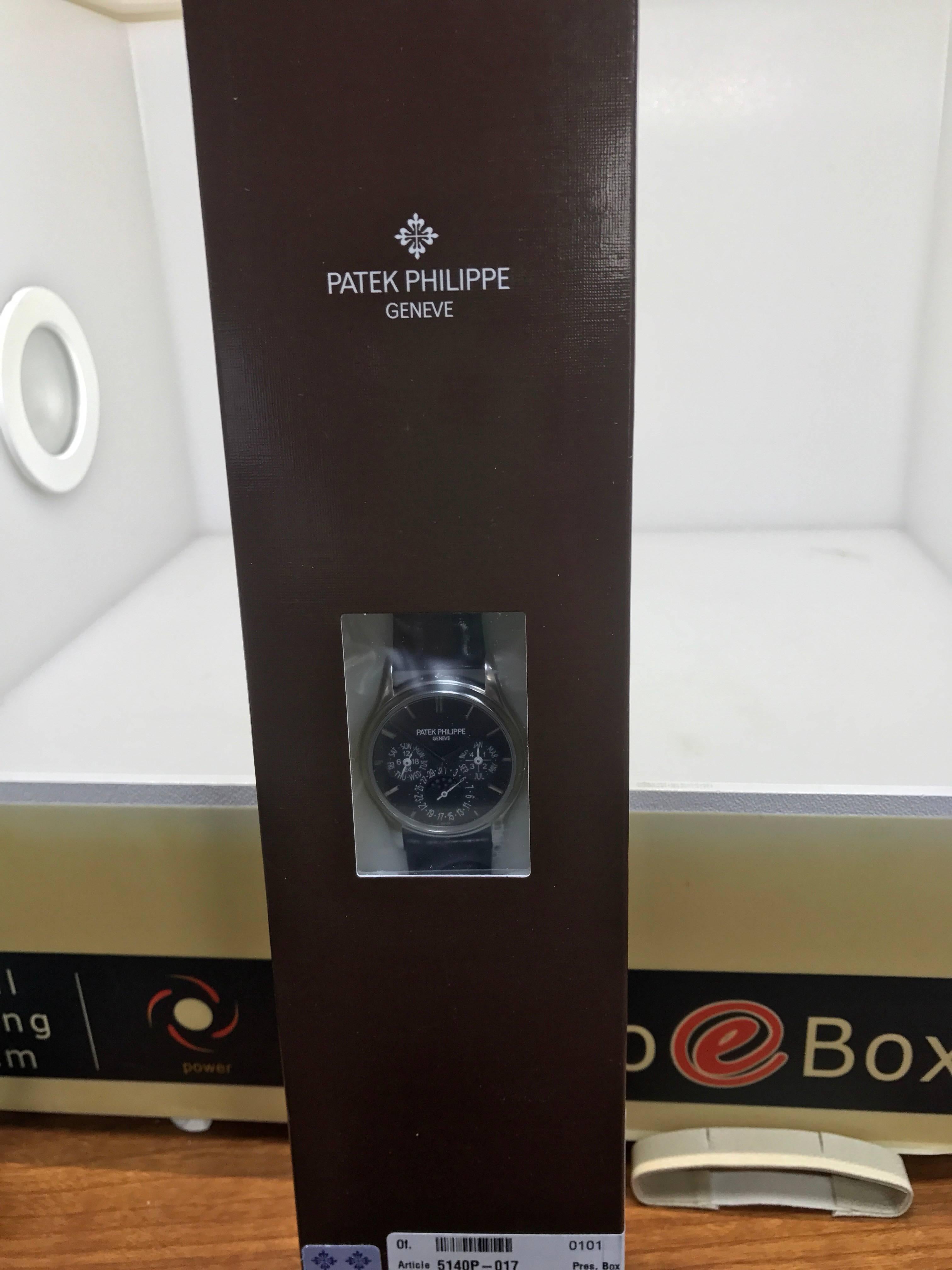 Patek Philippe Platinum Perpetual Calendar Gray Dial Wristwatch In New Condition For Sale In New York, NY