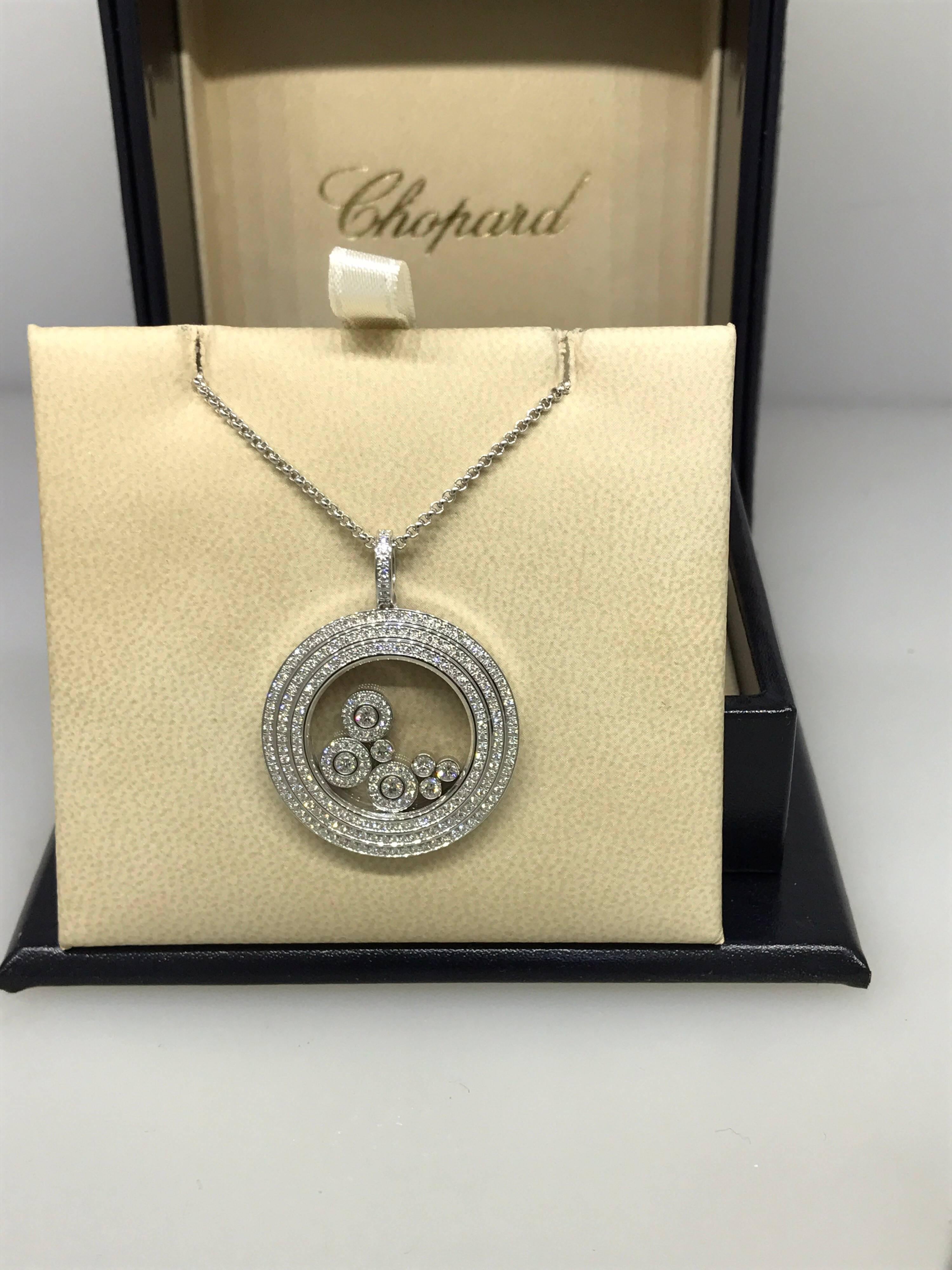 Chopard Happy Diamonds 18 Karat White Gold Round Pendant or Necklace In New Condition For Sale In New York, NY