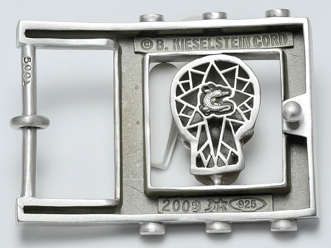 Great figural skull belt buckle, made and signed by Kieselstein Cord. 
Sterling silver. A strong striking image.
