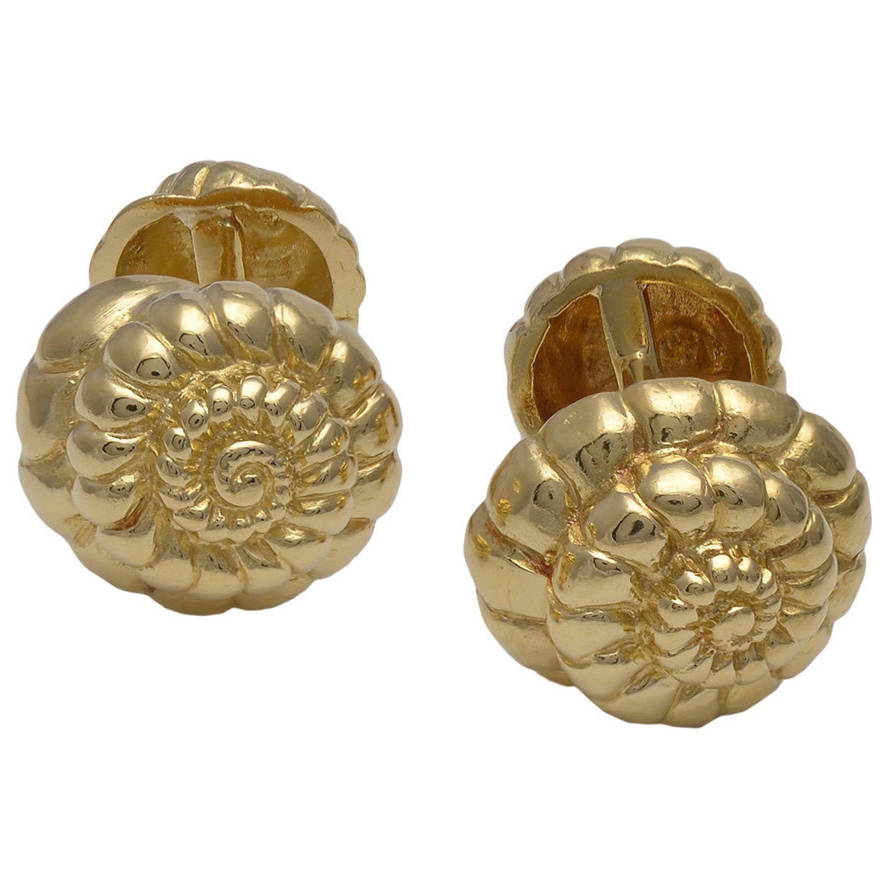 Gold Figural Shell Cufflinks