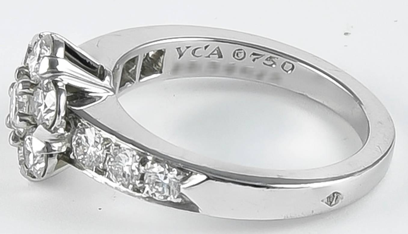 Women's Van Cleef & Arpels Fleurette Diamond Gold Ring