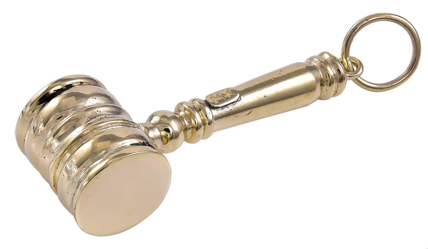 Large 14K yellow gold "gavel" charm.  1 1/2" long.  Perfect for a judge, lawyer, corporate officer or chairperson.  Suitable for engraving.

Alice Kwartler has sold the finest antique gold and diamond jewelry and silver for over forty