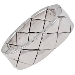 Chanel White Gold Quilted Ring 6