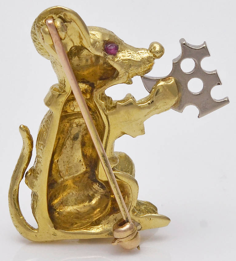 gold mouse animal