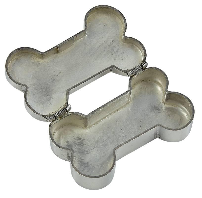 Figural dog bone hinged pill box. Sterling silver. 2