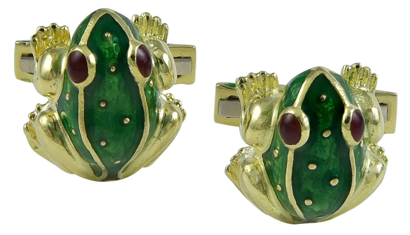 Classic figural frog cufflinks. Made and signed by DAVID WEBB. 18K yellow gold with green and red enamel. Gold enamel striped back bar. Distinctive and desirable.

Alice Kwartler has sold the finest antique gold & diamond jewelry and silver for