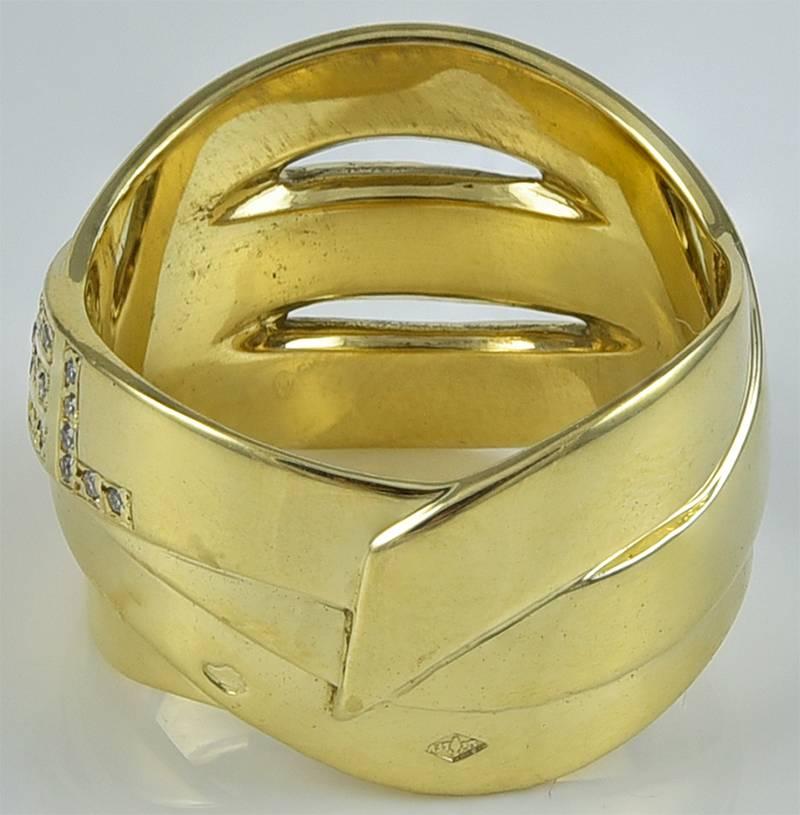 Chanel Diamond Gold band Ring In Excellent Condition In New York, NY