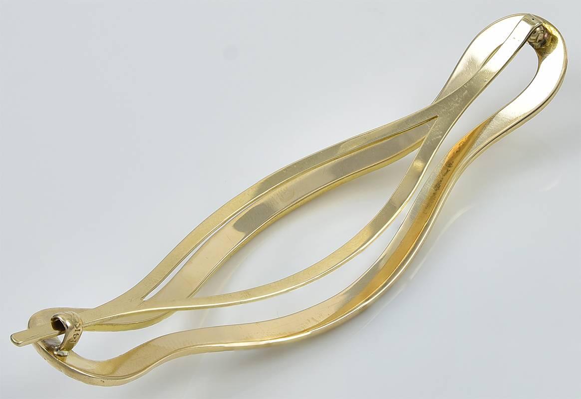 Beautiful hand- engraved large barrette in 14K rose gold. Very graceful. 3-3/4