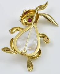 Cellino Pearl Ruby Gold Dancing Bunny Pin