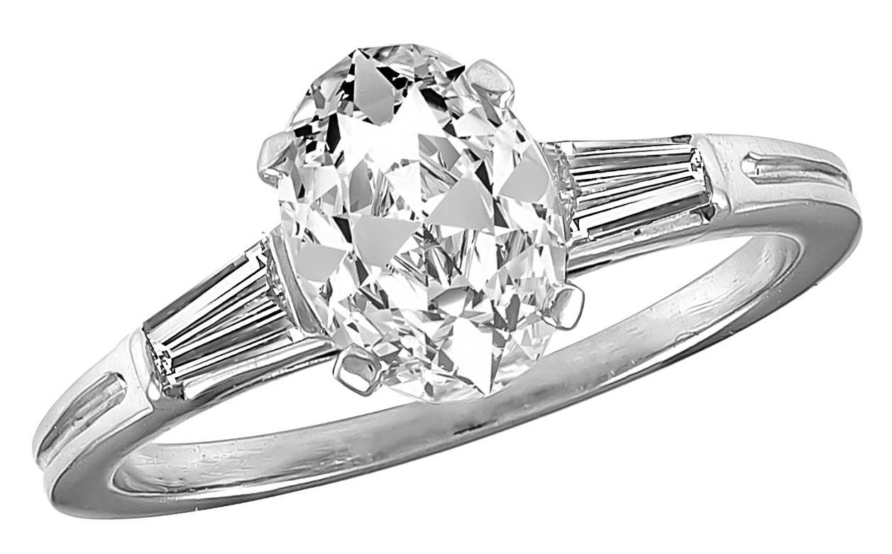 Taille baguette Bague de fiançailles Tiffany & Co en platine avec diamants de 1,20 carat en vente