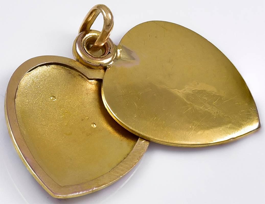 Antique Enamel Diamond Gold Heart Locket In Excellent Condition In New York, NY