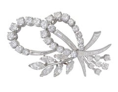 Vintage Beautiful Diamond Platinum Brooch