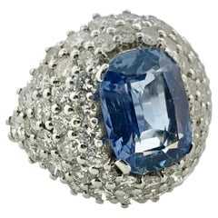 Sapphire and Diamond Ring in 18 Karat Gold, circa 1940s
