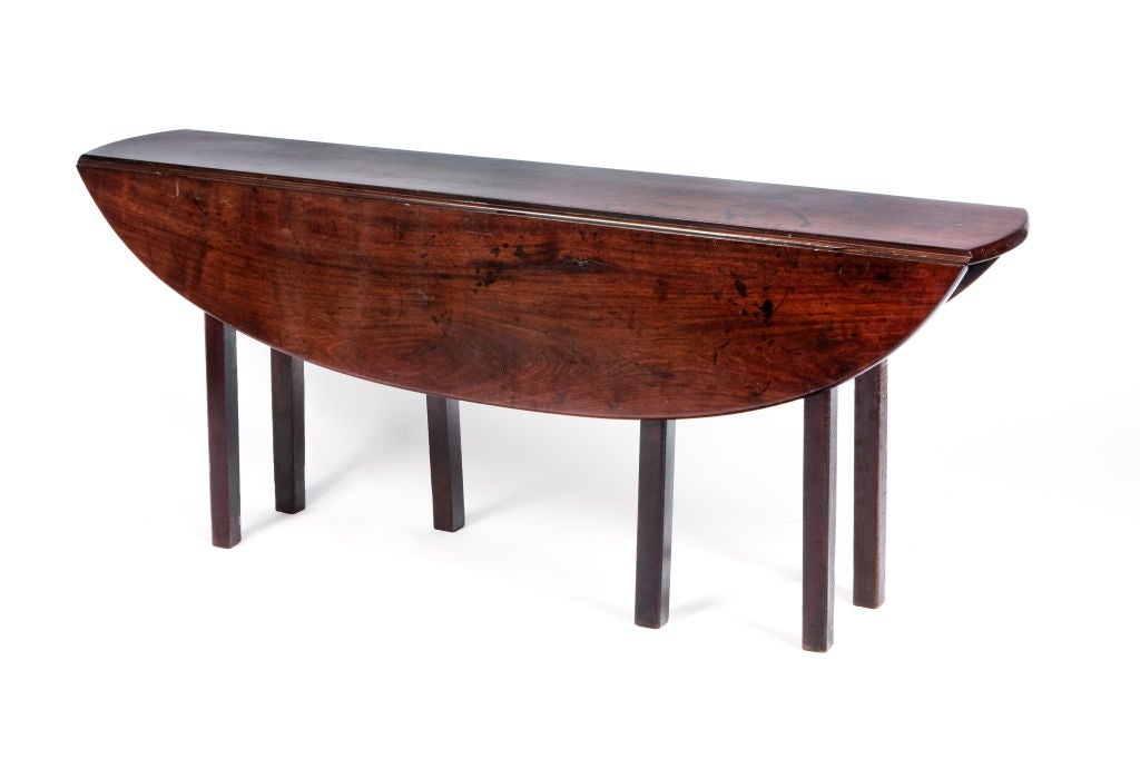 18th Century Irish Mahogany Hunt Table at 1stDibs