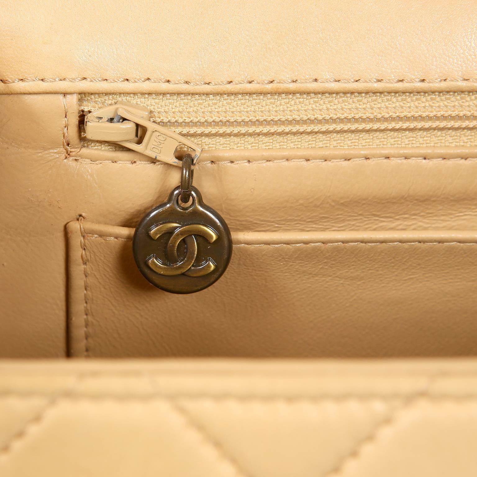 Chanel Beige Lambskin and Bakelite Vintage Classic Flap Bag 10