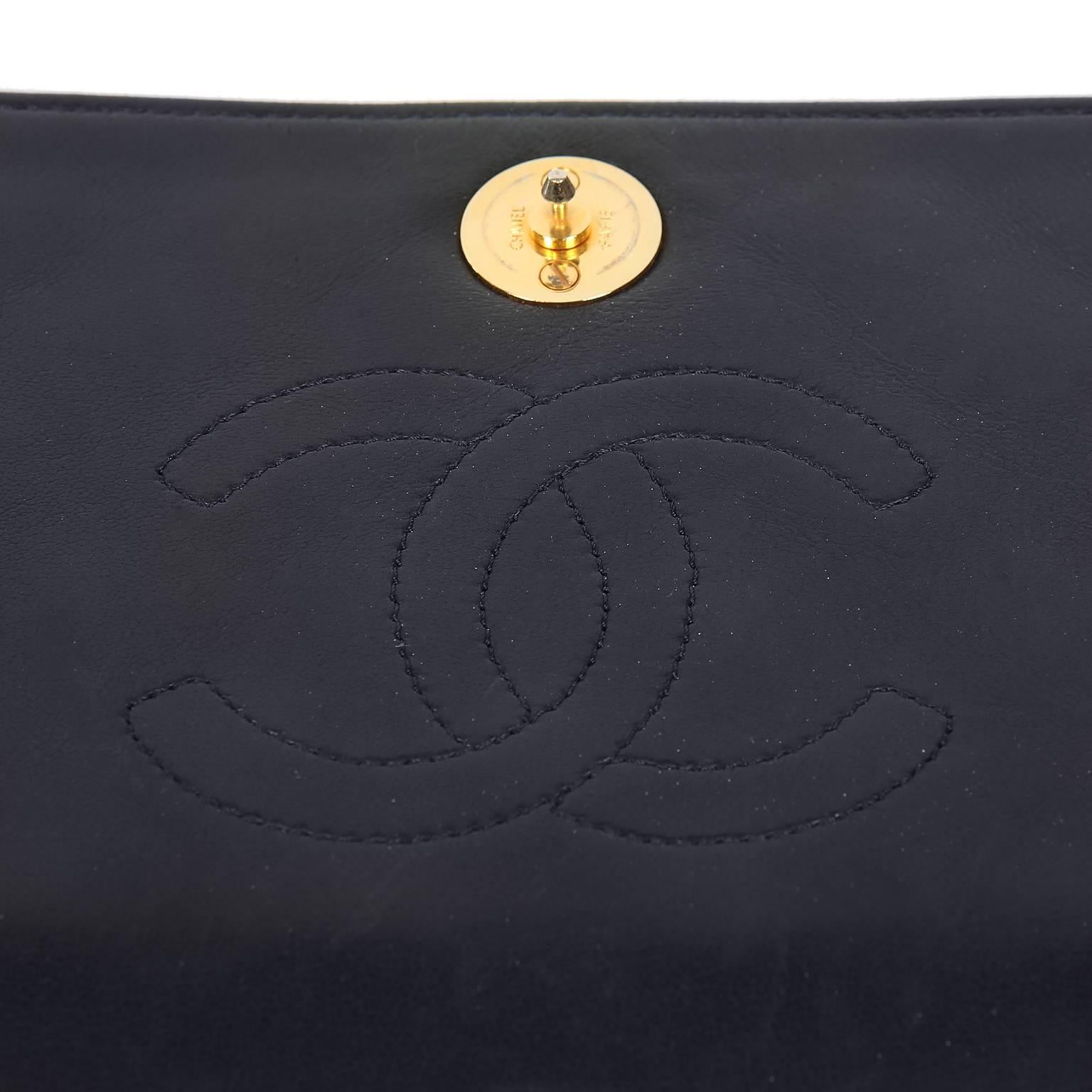Chanel Navy Blue Leather Vintage Clutch with strap 4