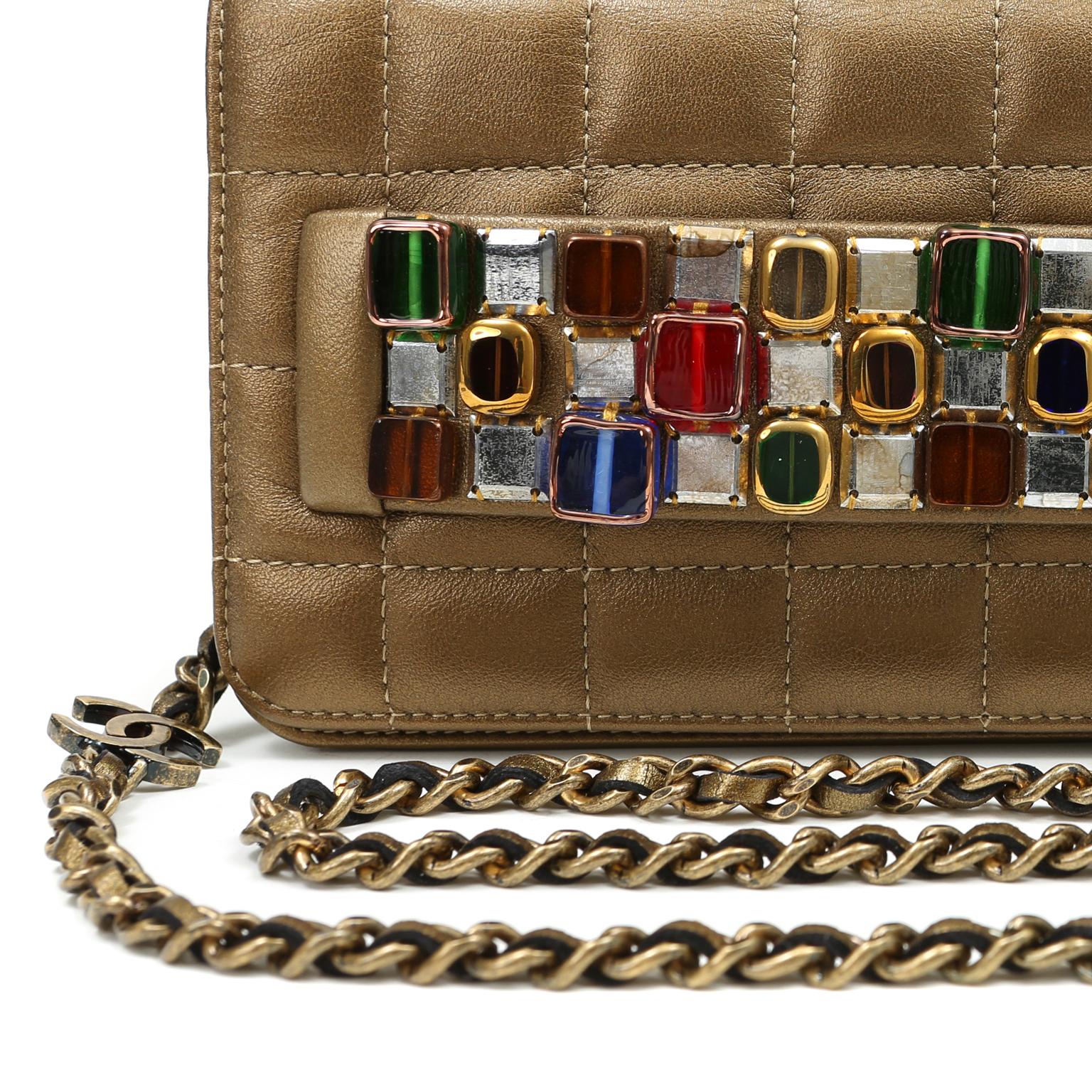 Chanel Paris Byzance Bronze Leder-Abendtasche mit Juwelen aus Bronze im Angebot 6