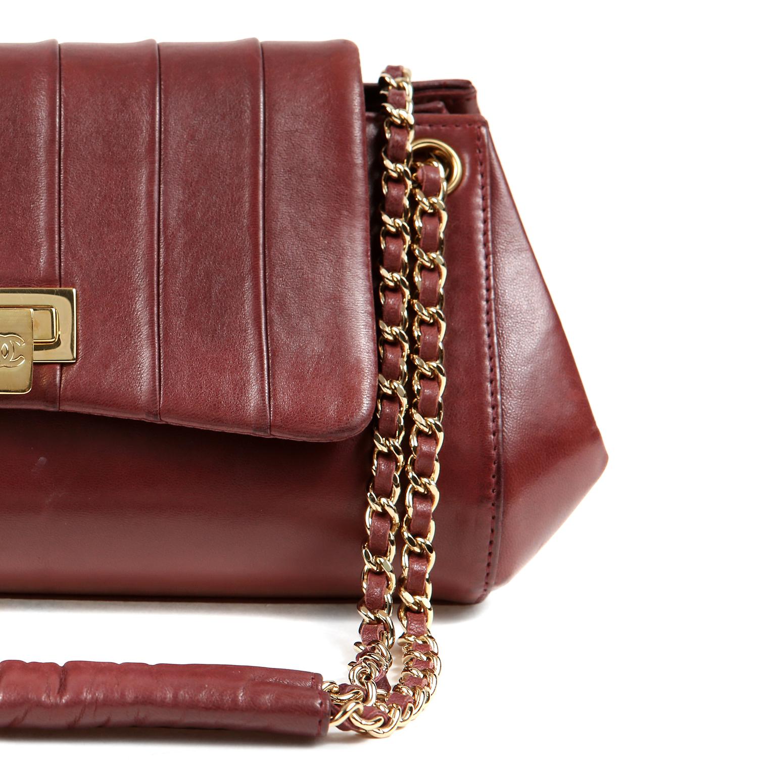 Chanel Burgundy Leather Accordion Flap Bag In Excellent Condition In Palm Beach, FL