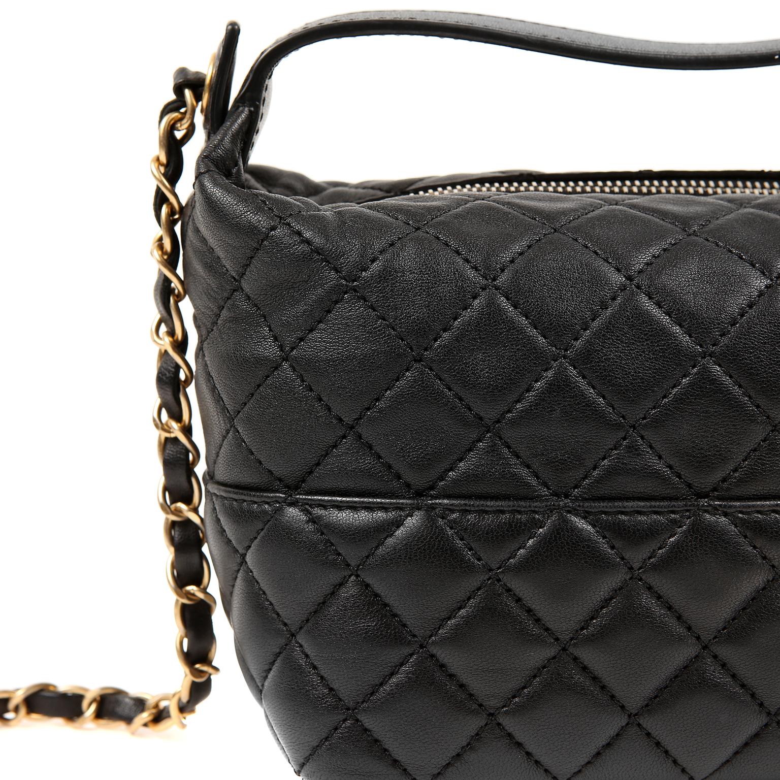 Chanel Black Quilted Leather Crossbody Bag In Excellent Condition In Palm Beach, FL