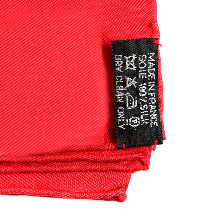 Hermes Grande Roue 90 cm Silk Scarf- Red For Sale 4
