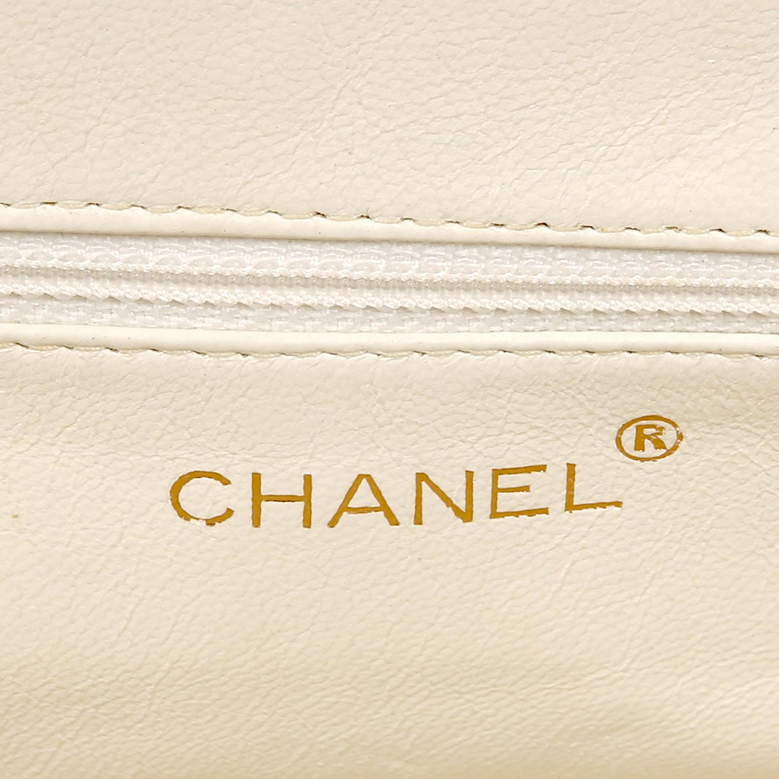 Women's Chanel White Caviar Frame Top Bag
