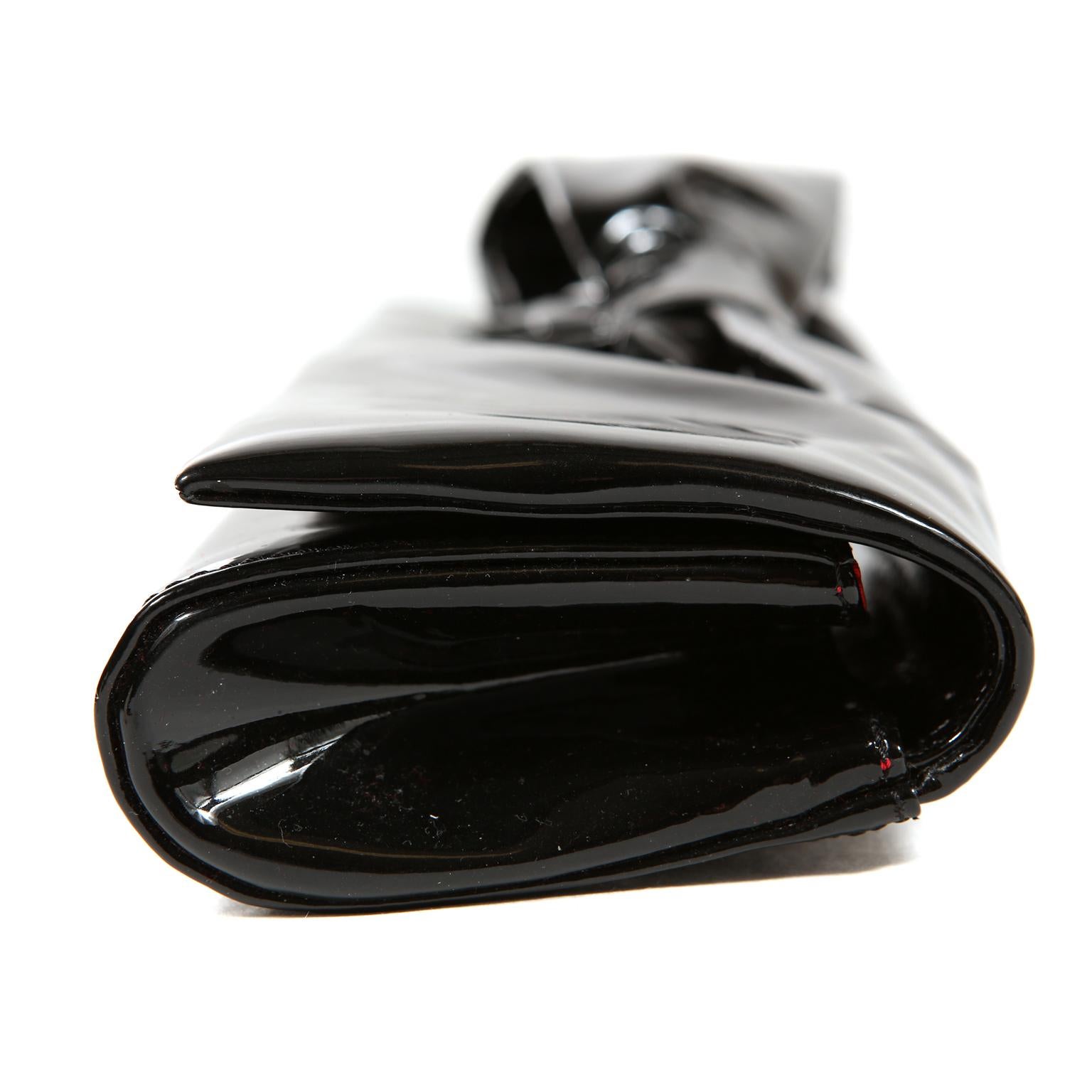 Christian Louboutin Black Patent Leather Bow Clutch In New Condition In Palm Beach, FL