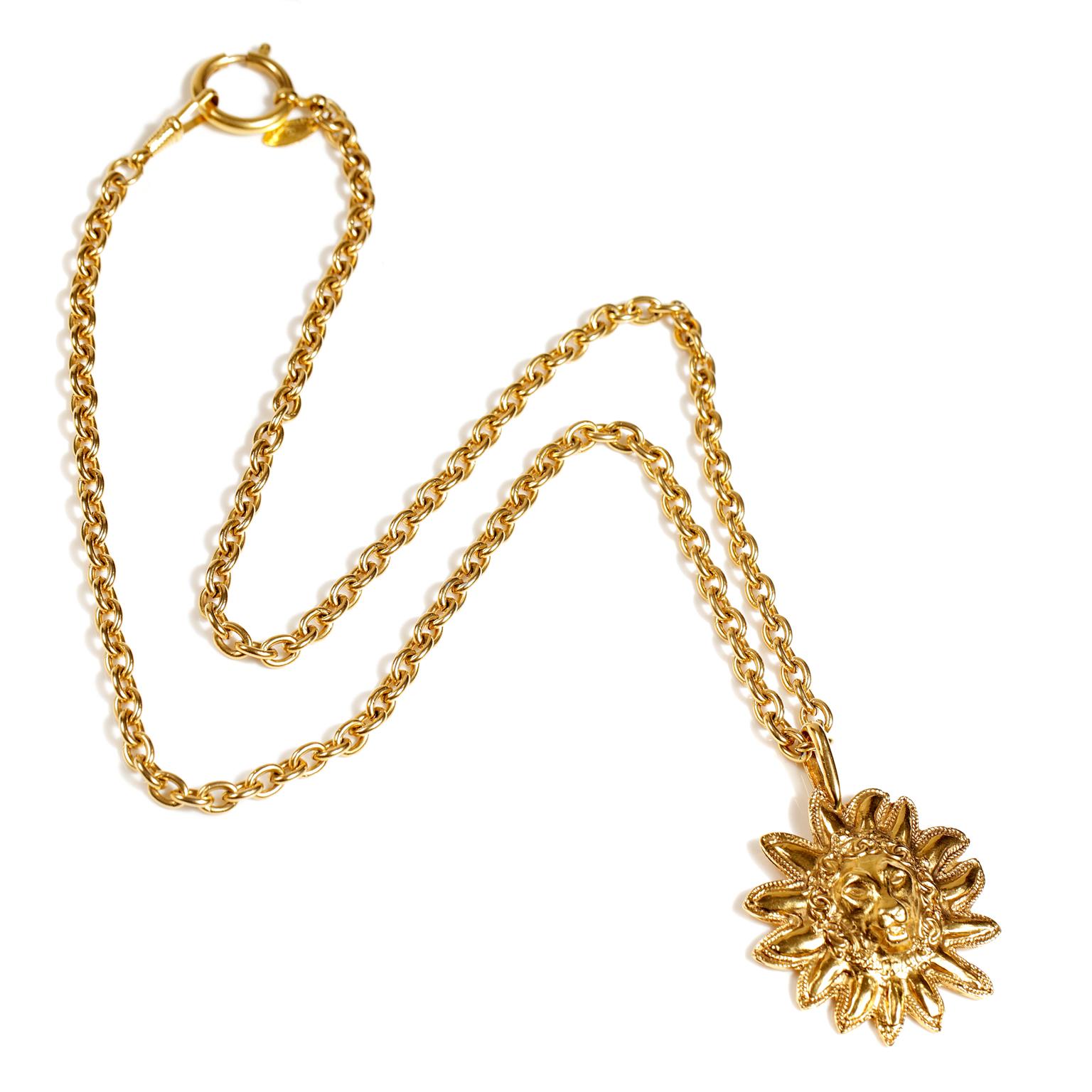 chanel lion necklace